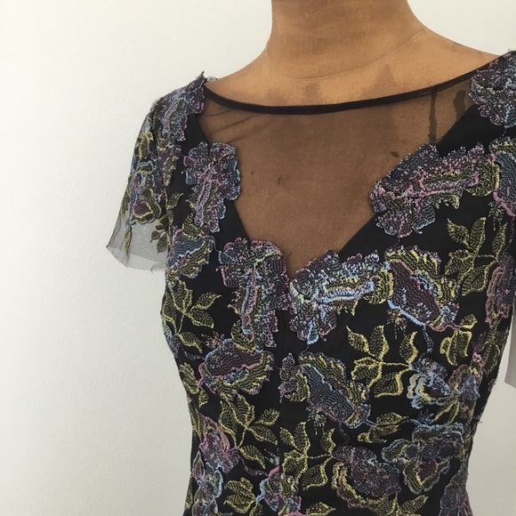 JS COLLECTIONS Metallic Floral Embroidered Gown - Picture 3 of 8